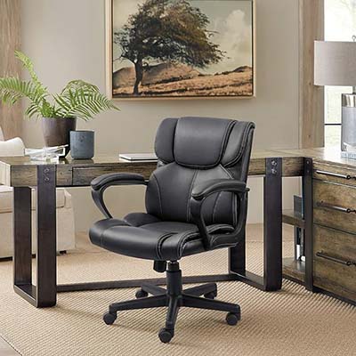 Furmax Mid Back Executive Office Chair Swivel Computer Task Chair with Armrests,Ergonomic Leather-Padded Desk Chair with Lumbar